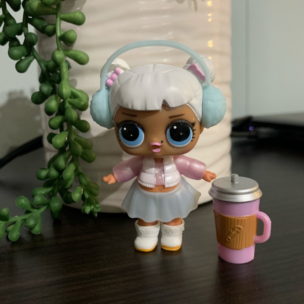 Cute! 🍭 LOL doll Snow Angel series 2 vanilla sze